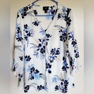 JM Collection Women's Embellished Y Neck Floral Tunic Blouse Size Medium
